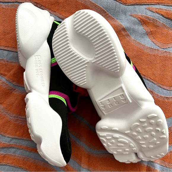 Brand New RARE Nike Aqua Rift in Black Fire Pink Size 7 - Picture 3 of 3